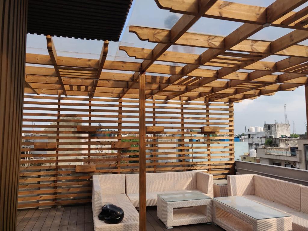 Rooftop Pergola Lounge, Kanpur